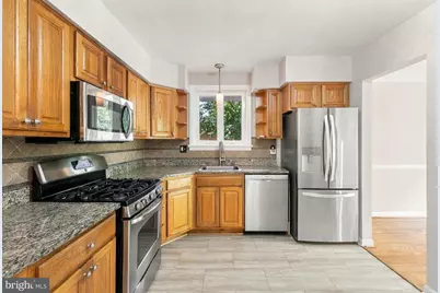 8706 Braeburn Drive, Annandale, VA 22003 - Photo 8