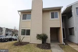 13325 Preuit Pl, Herndon, VA 20170 - Photo 2