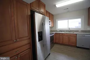 13325 Preuit Pl, Herndon, VA 20170 - Photo 4