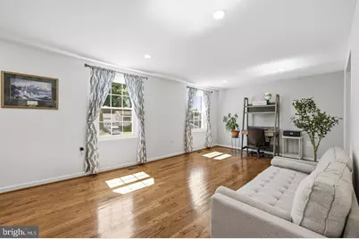 6816 Rock Creek Court, Alexandria, VA 22306 - Photo 4