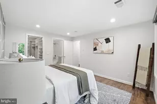 11725 Summerchase Cir, Reston, VA 20194 - Photo 16