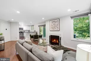 11725 Summerchase Cir, Reston, VA 20194 - Photo 1