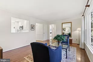 11800 Briar Mill Ln, Reston, VA 20194 - Photo 20