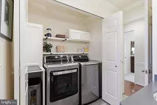 11800 Briar Mill Ln, Reston, VA 20194 - Photo 28