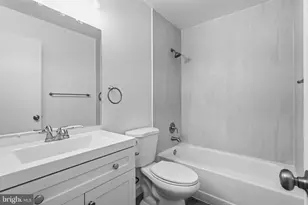 10272 Colony Park Dr, Fairfax, VA 22032 - Photo 22