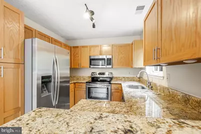 11031 Villaridge Court, Reston, VA 20191 - Photo 12