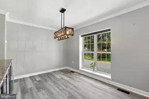 5749 Burke Towne Ct, Burke, VA 22015 - Photo 14