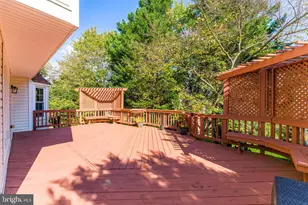 3198 Kinross Cir, Herndon, VA 20171 - Photo 48