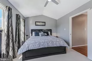 3198 Kinross Cir, Herndon, VA 20171 - Photo 24