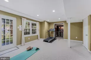 3198 Kinross Cir, Herndon, VA 20171 - Photo 42