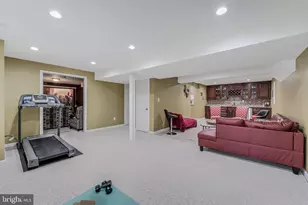 3198 Kinross Cir, Herndon, VA 20171 - Photo 40