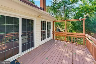 701 Tamani Dr, Herndon, VA 20170 - Photo 40