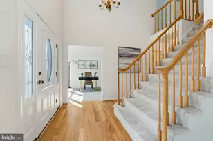 701 Tamani Dr, Herndon, VA 20170 - Photo 4