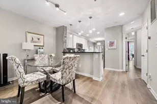 8850 Ashgrove House Ln, Vienna, VA 22182 - Photo 8