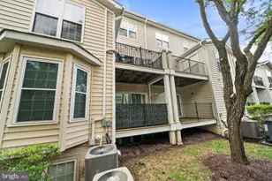 8850 Ashgrove House Ln, Vienna, VA 22182 - Photo 38