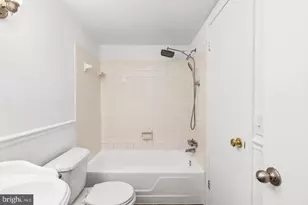 408 Arkansas Ave, Herndon, VA 20170 - Photo 16