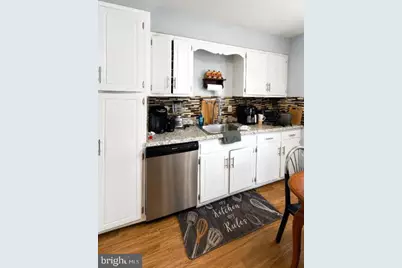 7815 Stovall Court, Lorton, VA 22079 - Photo 6