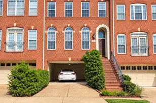 2833 Grace Forest Pl, Vienna, VA 22180 - Photo 2