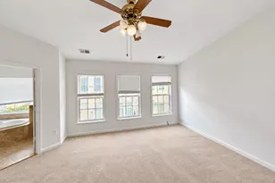 2833 Grace Forest Pl, Vienna, VA 22180 - Photo 14