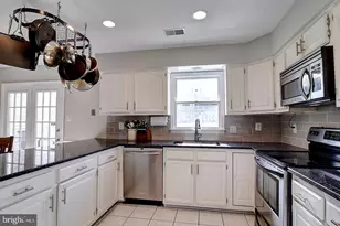 894 Broad Oaks Dr, Herndon, VA 20170 - Photo 18