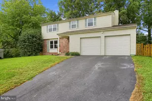 1741 Whitewood Ln, Herndon, VA 20170 - Photo 1