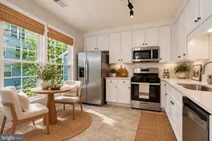 2295 Village Crossing Rd, Falls Church, VA 22043 - Photo 4