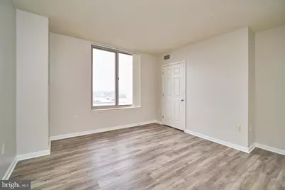 2726 Gallows Road #1009, Vienna, VA 22180 - Photo 14