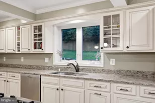 1825 Dalmation Dr, McLean, VA 22101 - Photo 18