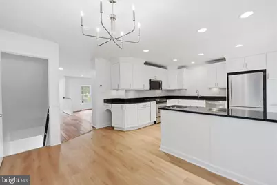 7918 Brunswick Forest Pass, Annandale, VA 22003 - Photo 10