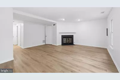 7918 Brunswick Forest Pass, Annandale, VA 22003 - Photo 20