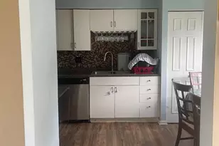 14808 Lynhodge Ct, Centreville, VA 20120 - Photo 2