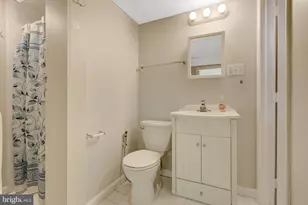 13011 Farthingale Dr, Herndon, VA 20171 - Photo 52