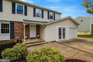13011 Farthingale Dr, Herndon, VA 20171 - Photo 4