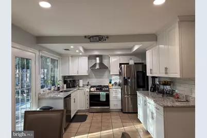 6820 Vantage Drive, Alexandria, VA 22306 - Photo 8