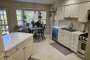 7420 Heatherfield Ln, Alexandria, VA 22315 - Photo 6