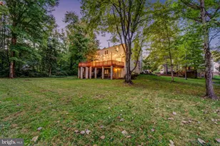 1360 Snow Meadow Ln, McLean, VA 22102 - Photo 4