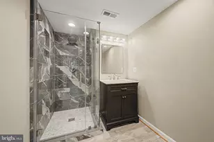 8203 Doctor Craik Ct, Alexandria, VA 22306 - Photo 32