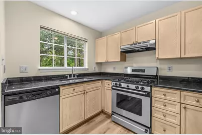 14234 Autumn Circle, Centreville, VA 20121 - Photo 12