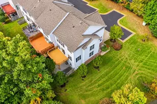 5073 Sapphire Sky Ln, Centreville, VA 20120 - Photo 4