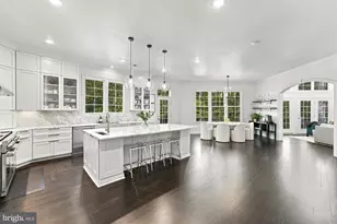 2583 Vintage Crest Ln, Oakton, VA 22124 - Photo 4