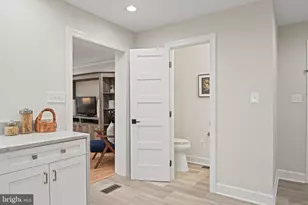 515 Woodland Ct NW, Vienna, VA 22180 - Photo 32