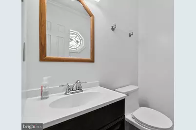 102 Cunningham Park Court SE, Vienna, VA 22180 - Photo 20