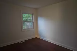 9927 Blake Ln, Oakton, VA 22124 - Photo 8
