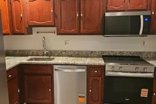 9927 Blake Ln, Oakton, VA 22124 - Photo 2