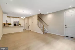 7410 Backett Wood Ter, McLean, VA 22102 - Photo 12
