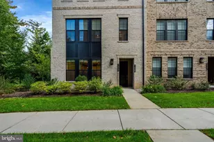 7410 Backett Wood Ter, McLean, VA 22102 - Photo 1