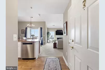 11565 Cavalier Landing Court #401, Fairfax, VA 22030 - Photo 2