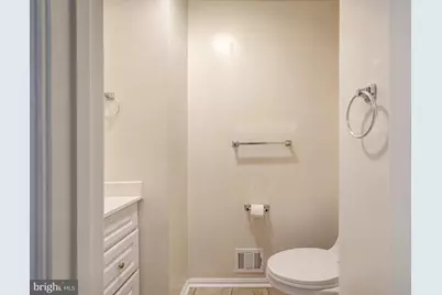 7719 Bristol Square Court, Springfield, VA 22153 - Photo 6