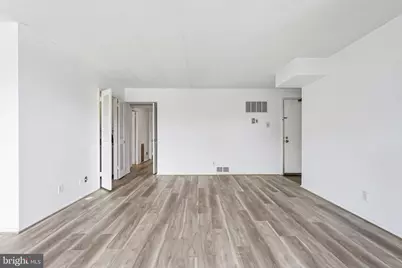 2648 Redcoat Drive #102-2D, Alexandria, VA 22303 - Photo 8