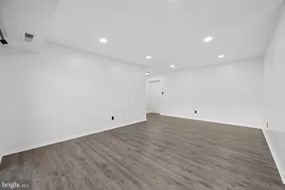 6145 Leesburg Pike #404, Falls Church, VA 22041 - Photo 10
